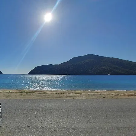 Port Bay View, Porto Coufo