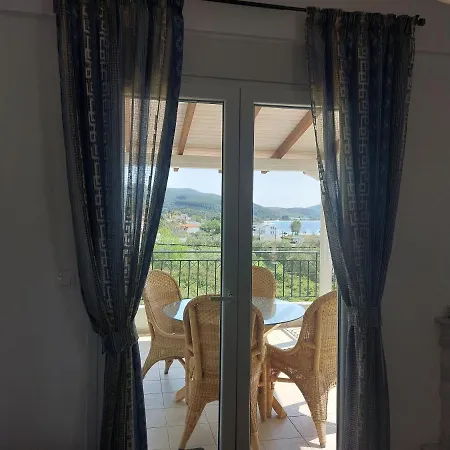 Port Bay View, Porto Coufo *